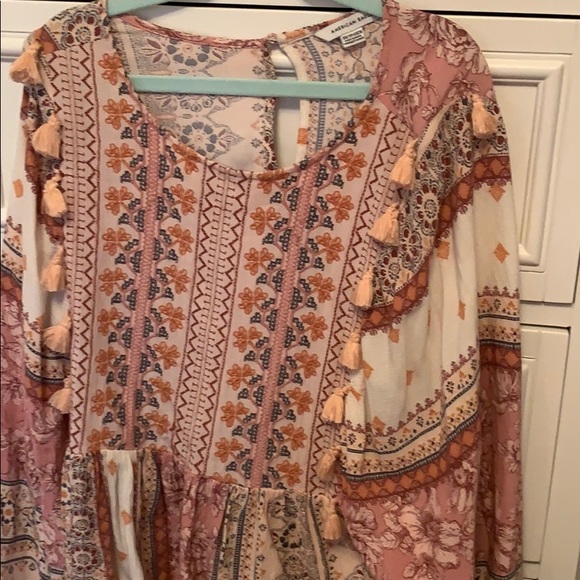 Boho Tassel Blouse - Picture 2 of 7